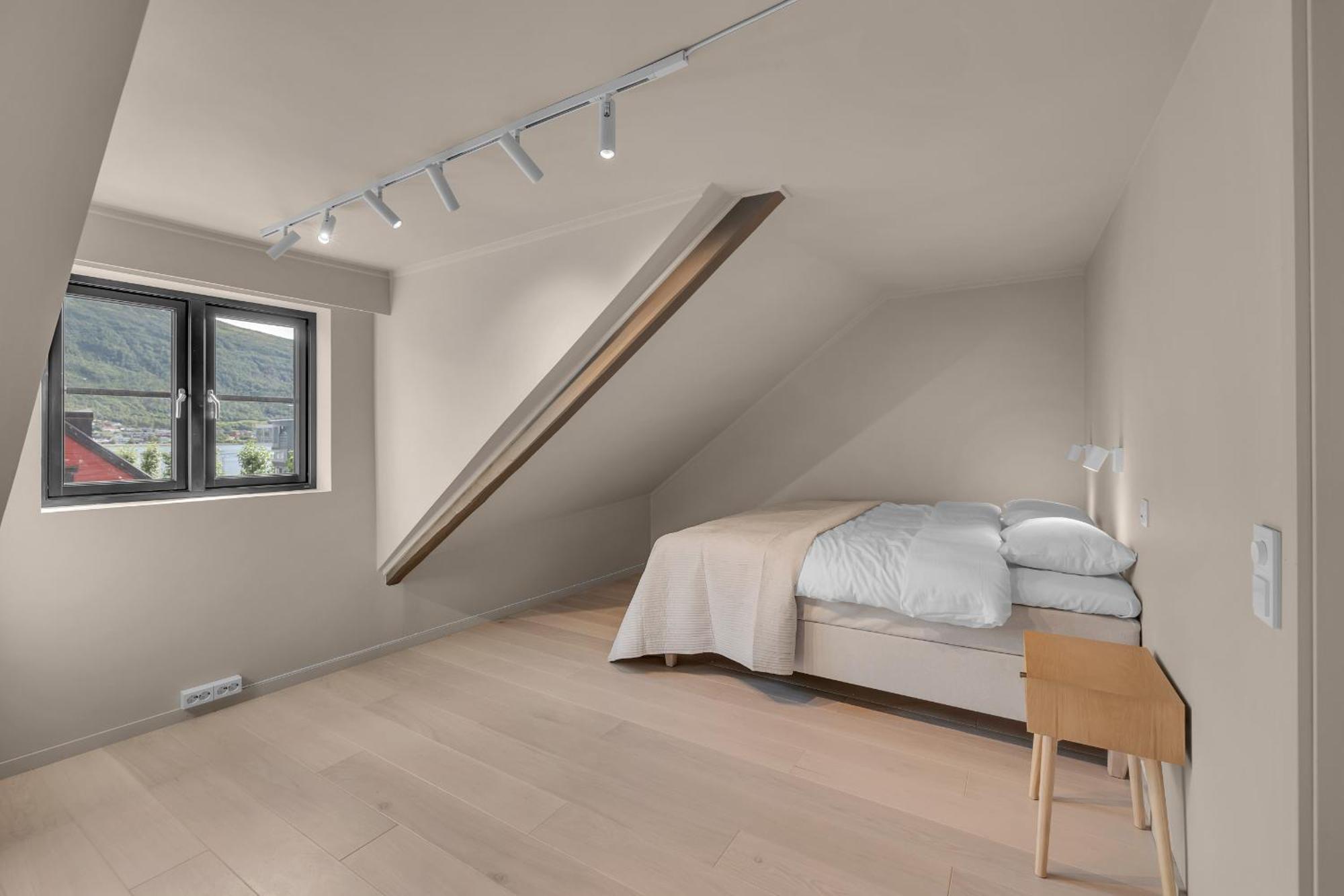 The Loft - Central Top Floor Apartment With 4 Bedrooms Tromsø Zewnętrze zdjęcie